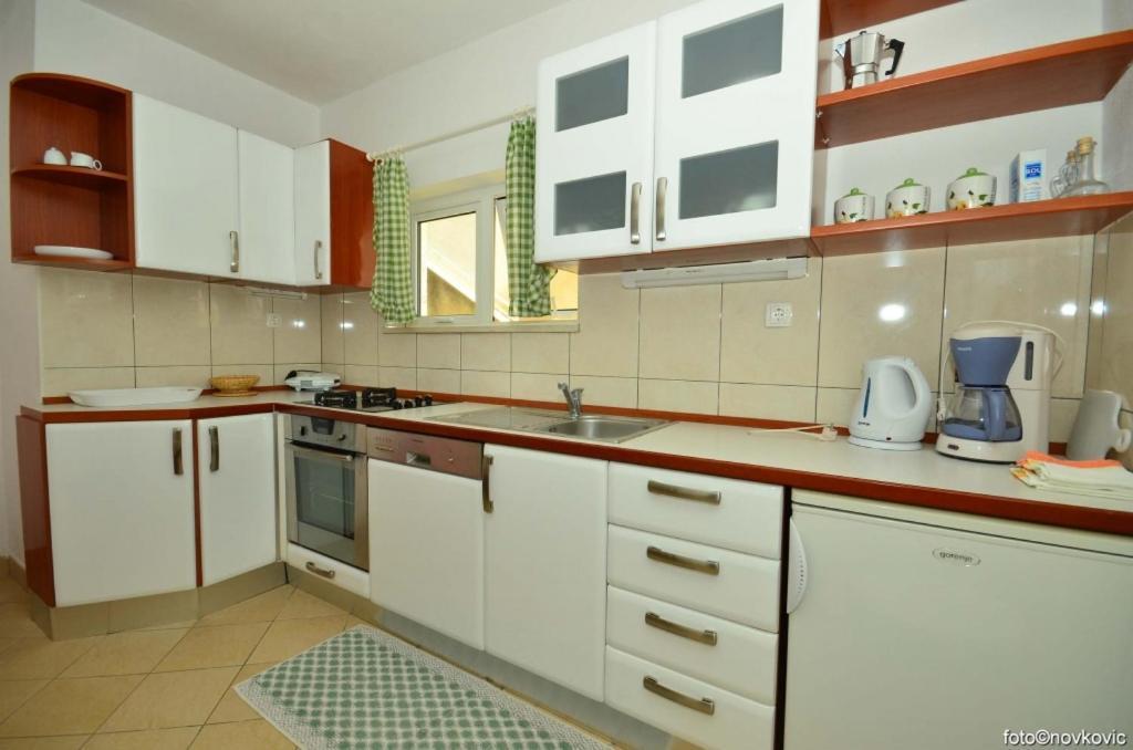 Apartment In Bol With Sea View, Terrace, Air Conditioning,Wifi 3634-2 Eksteriør bilde