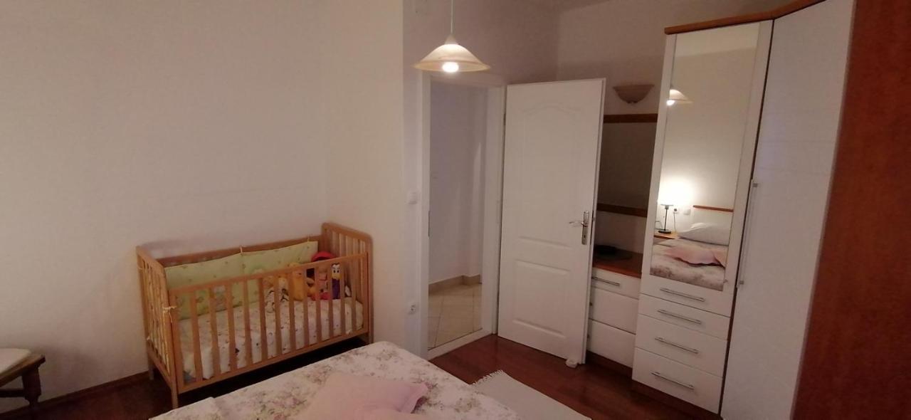Apartment In Bol With Sea View, Terrace, Air Conditioning,Wifi 3634-2 Eksteriør bilde